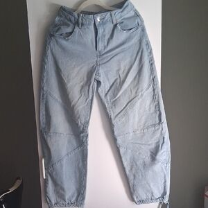 Casual Denim Boyfriend Jeans in Light Blue